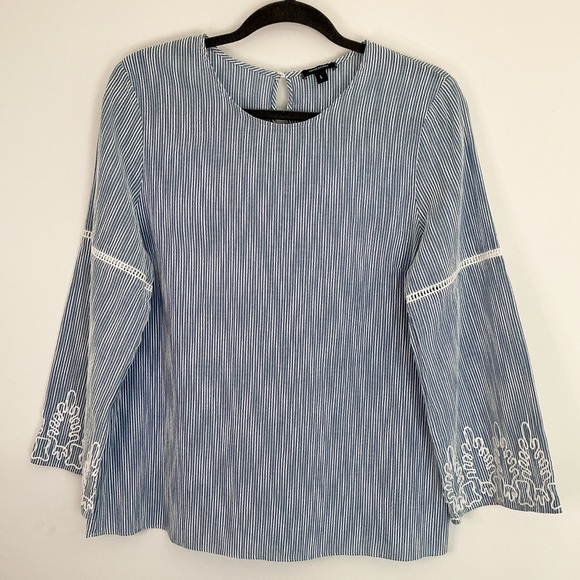 Stella & Dot Tops - Stella & Dot Knit Top Smocked Ruffle Sleeve T Shirt White